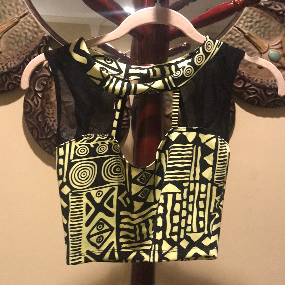 Black/yellow Aztec print crop too
